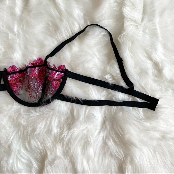 🌺 NWOT Size M Floral Embroidered Mesh Lingerie Set Underwire Bra + Thong - Picture 6 of 8